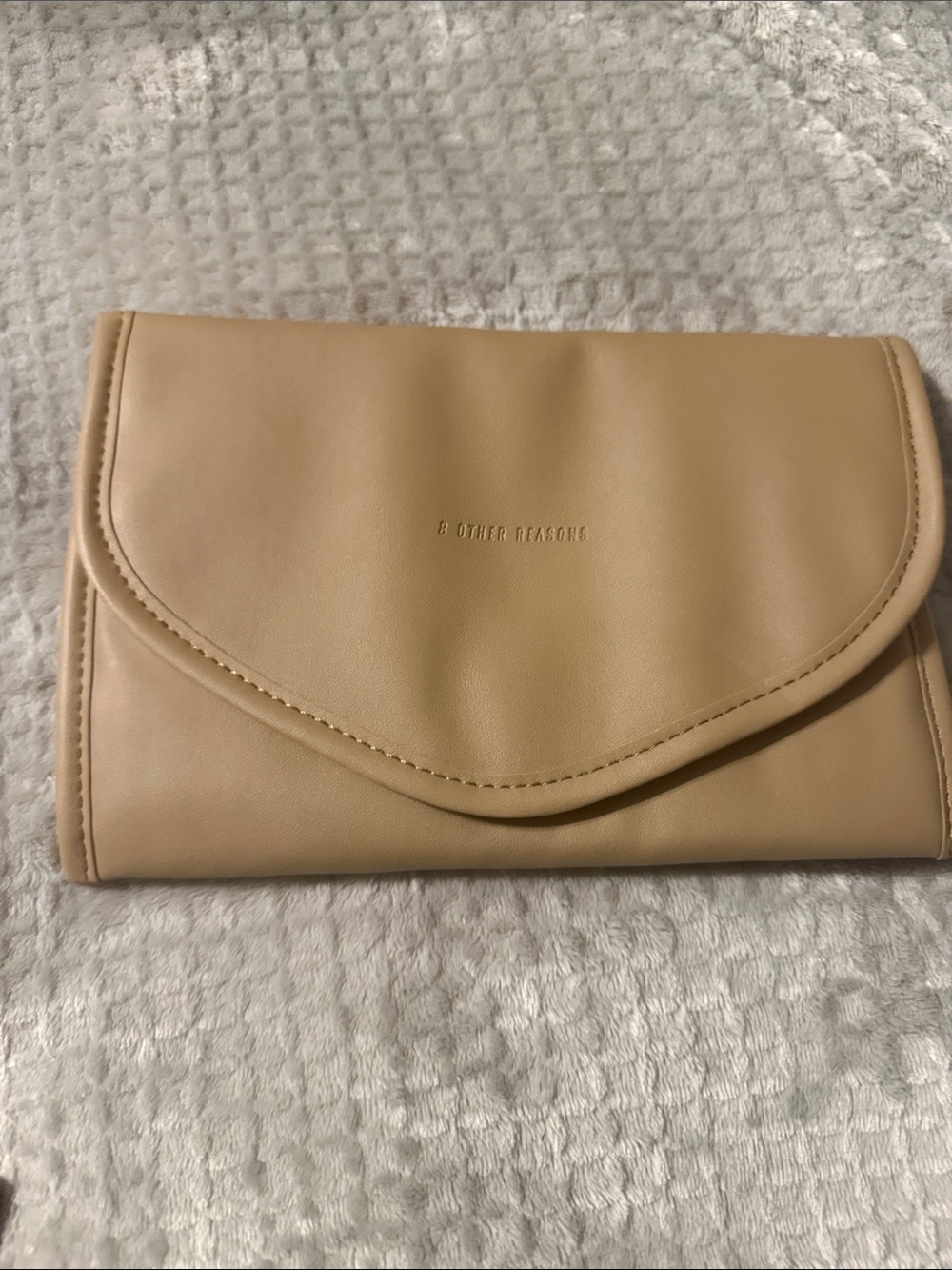 8 Other Reasons Beige Fold-Over jewelry travel Clutch never used
